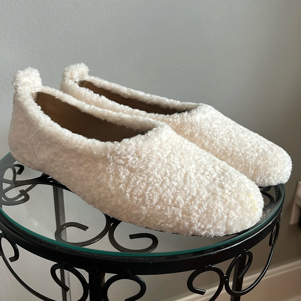 Fuzzy Zara Flats